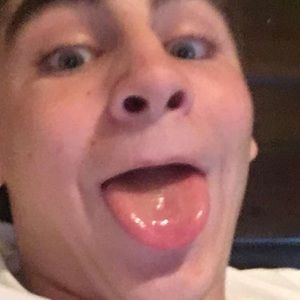 Meet your Posher, Simon